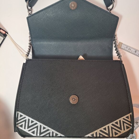 Loungefly Wakanda Forever Crossbody Bag | NWT Marvel Black Panther - Picture 9 of 16